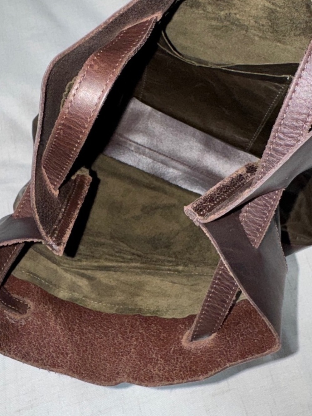 m0851 Leather Convertible Backpack Tote Bag Two Tone Olive Brown Made in Canada - Picture 5 of 14